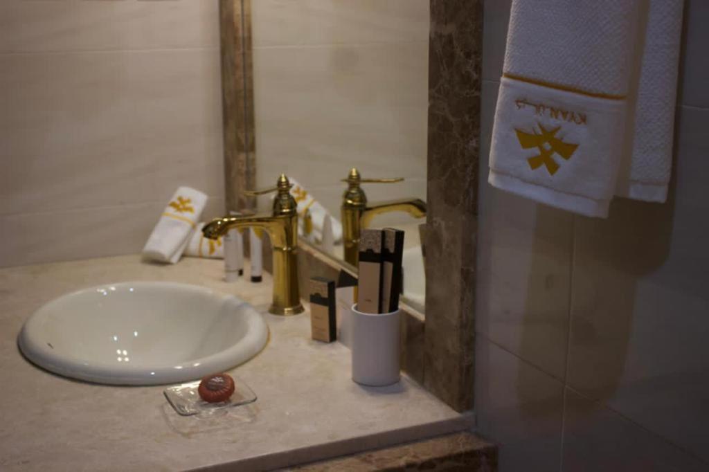 فندق كيان - Kyan Hotel Хамис-Мушайт Экстерьер фото